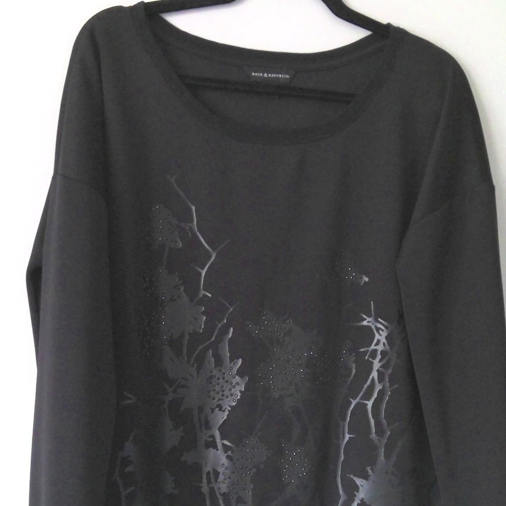 Rock and Republic Black Botanical Print Top